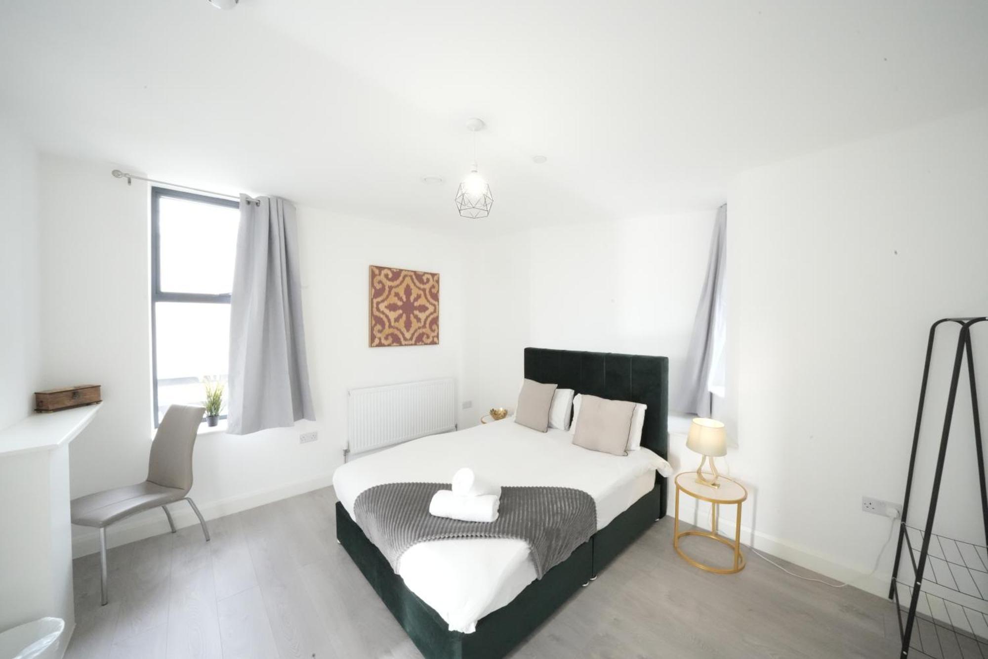 Ealing Broadway Great Stay 7-Minute Walk From The Underground מראה חיצוני תמונה