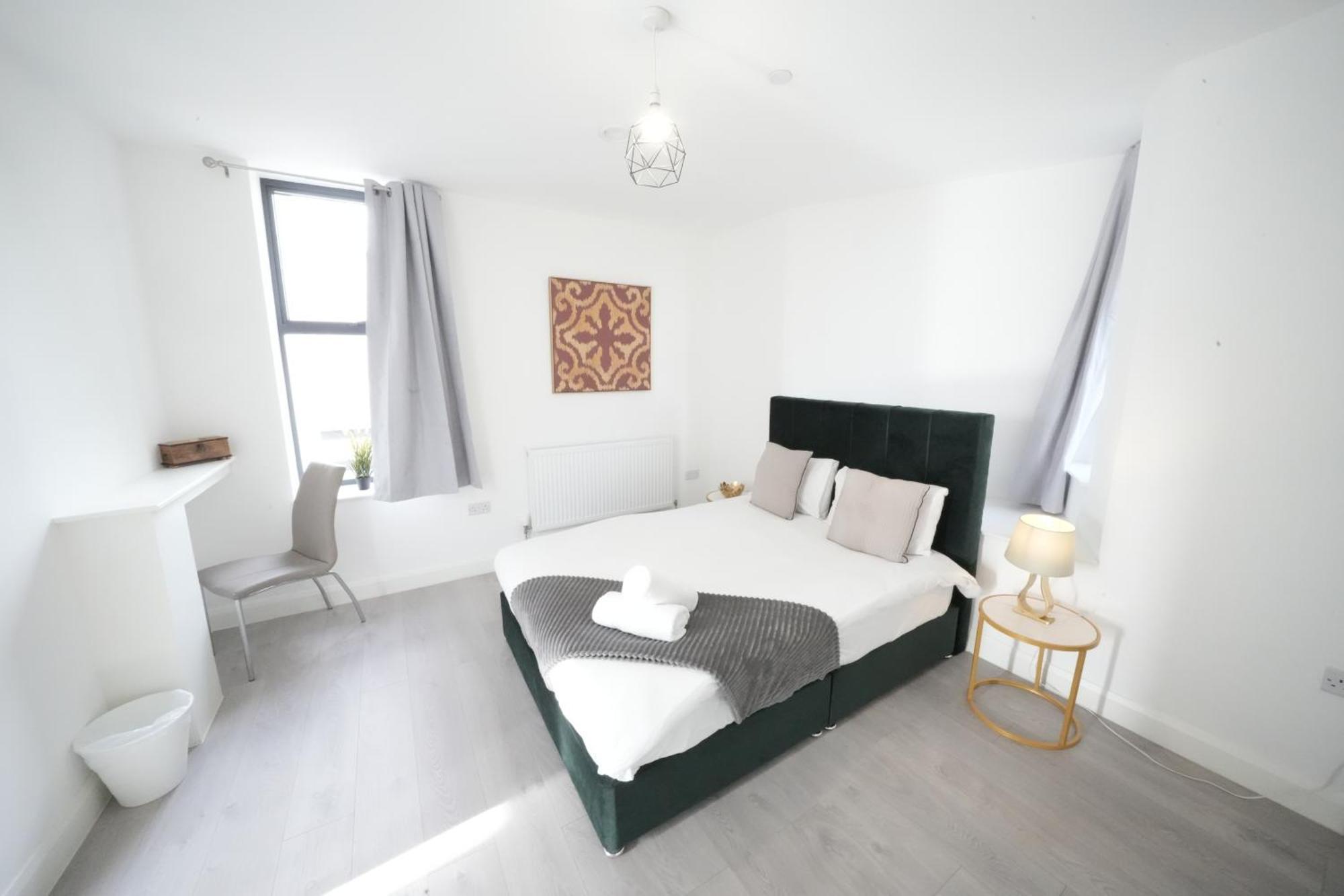 Ealing Broadway Great Stay 7-Minute Walk From The Underground מראה חיצוני תמונה