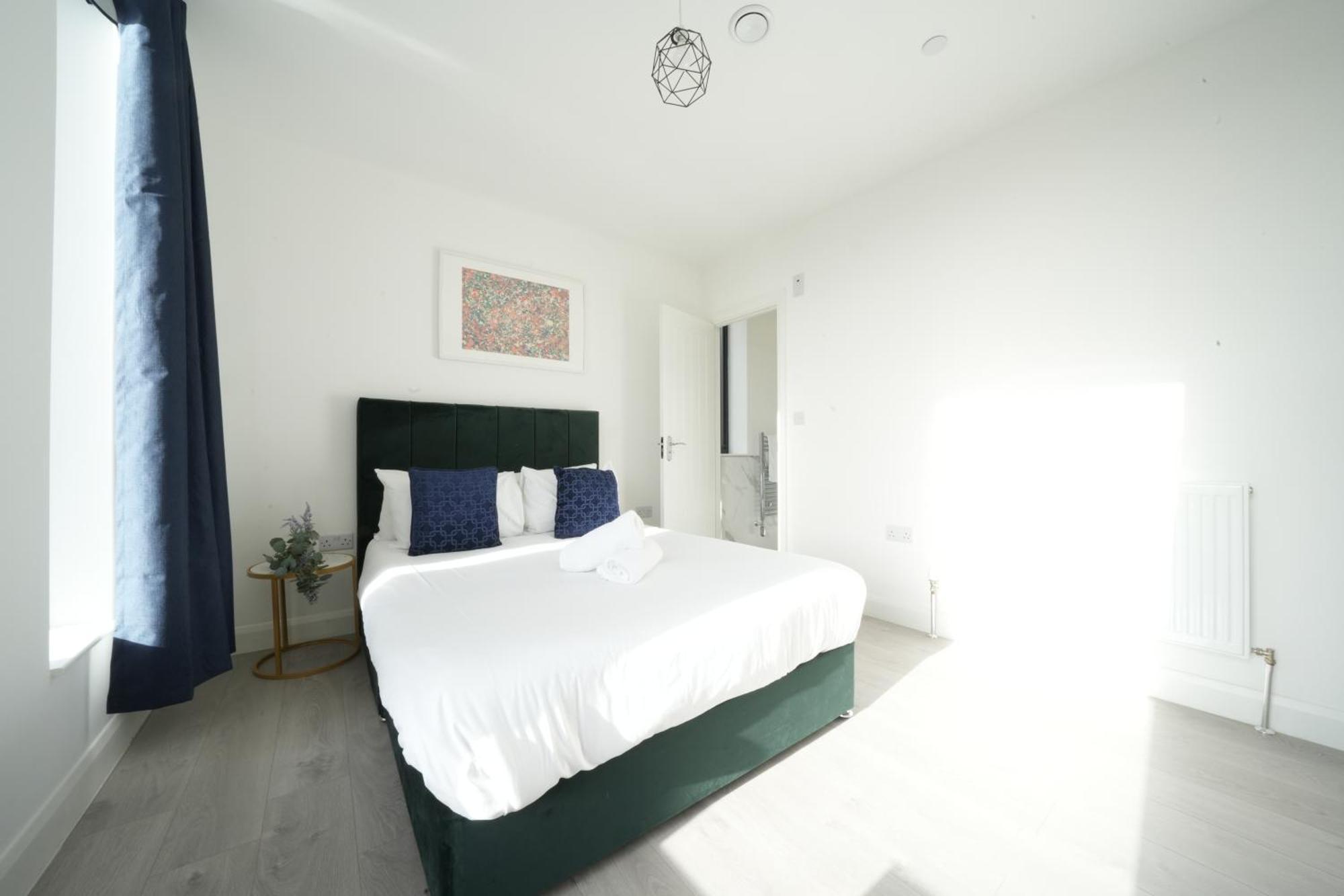Ealing Broadway Great Stay 7-Minute Walk From The Underground מראה חיצוני תמונה