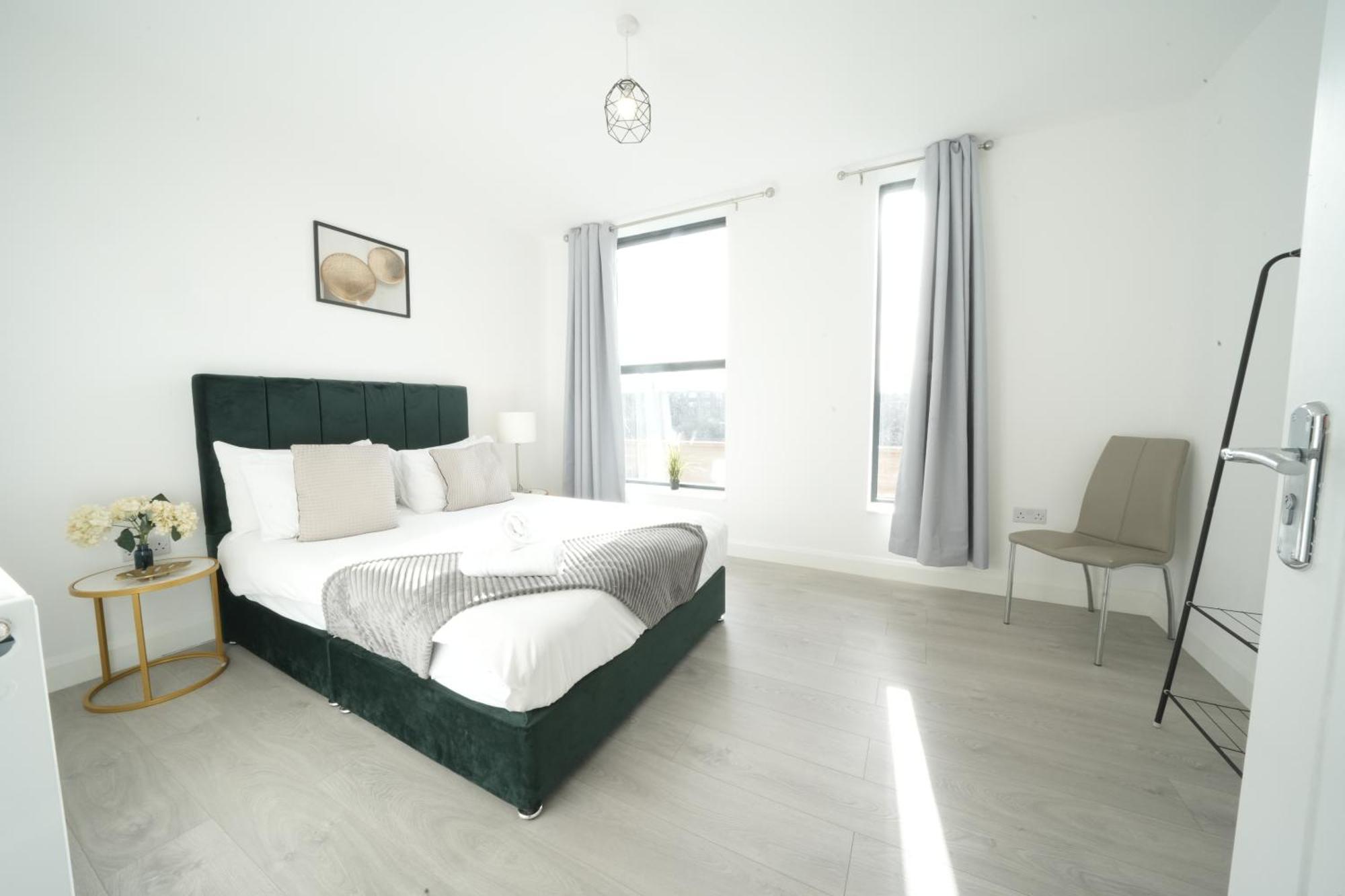 Ealing Broadway Great Stay 7-Minute Walk From The Underground מראה חיצוני תמונה