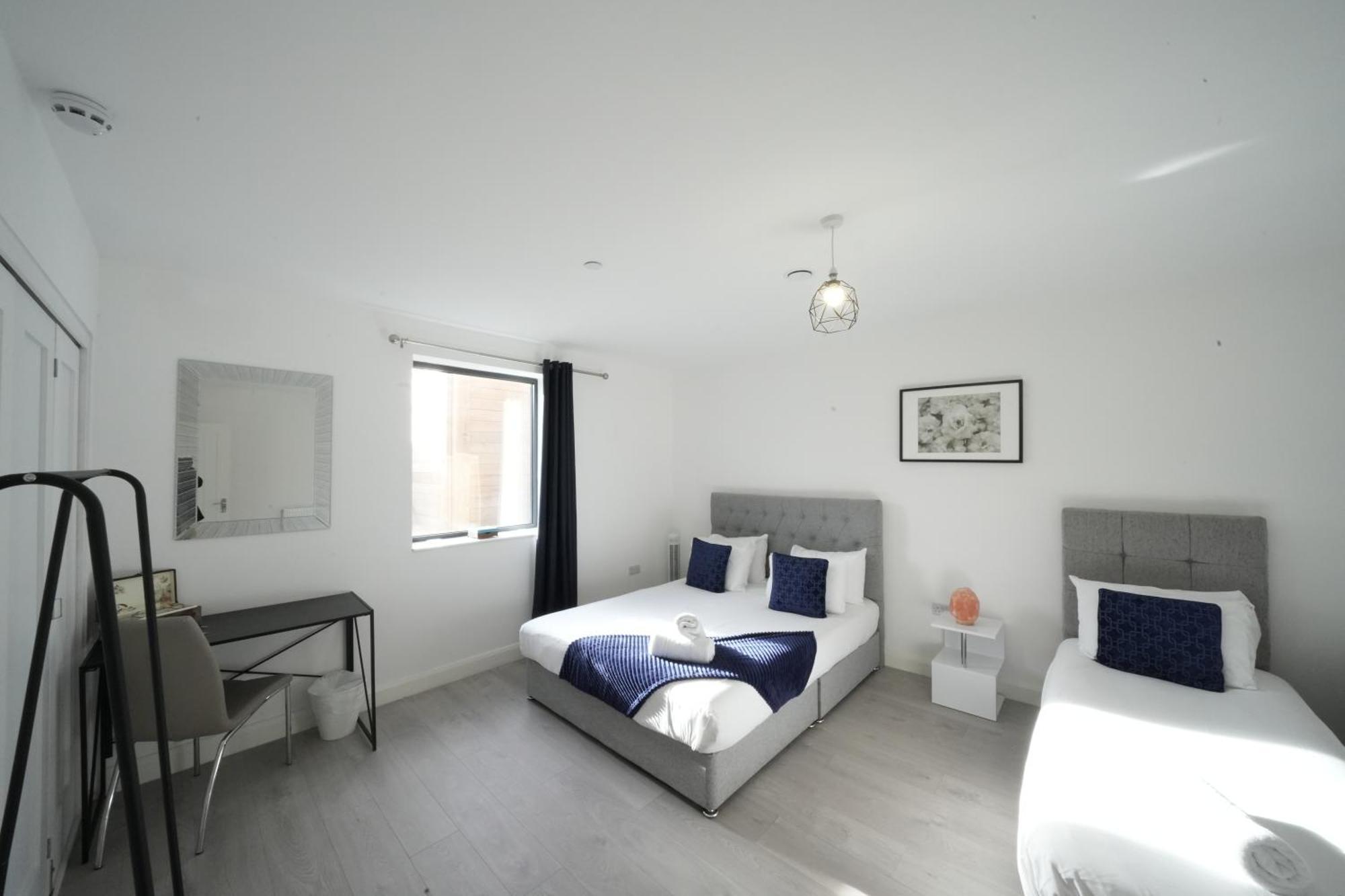 Ealing Broadway Great Stay 7-Minute Walk From The Underground מראה חיצוני תמונה