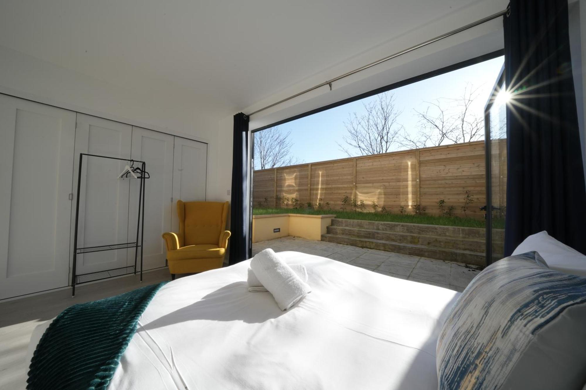 Ealing Broadway Great Stay 7-Minute Walk From The Underground מראה חיצוני תמונה