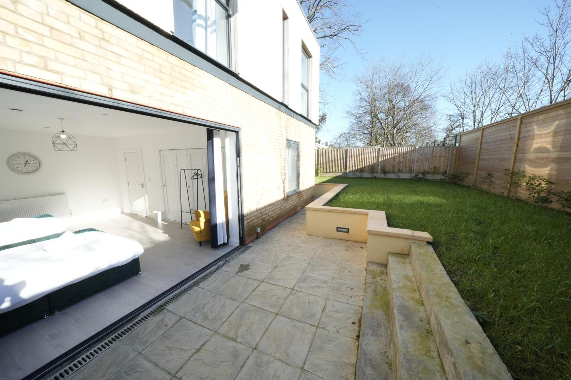 Ealing Broadway Great Stay 7-Minute Walk From The Underground מראה חיצוני תמונה