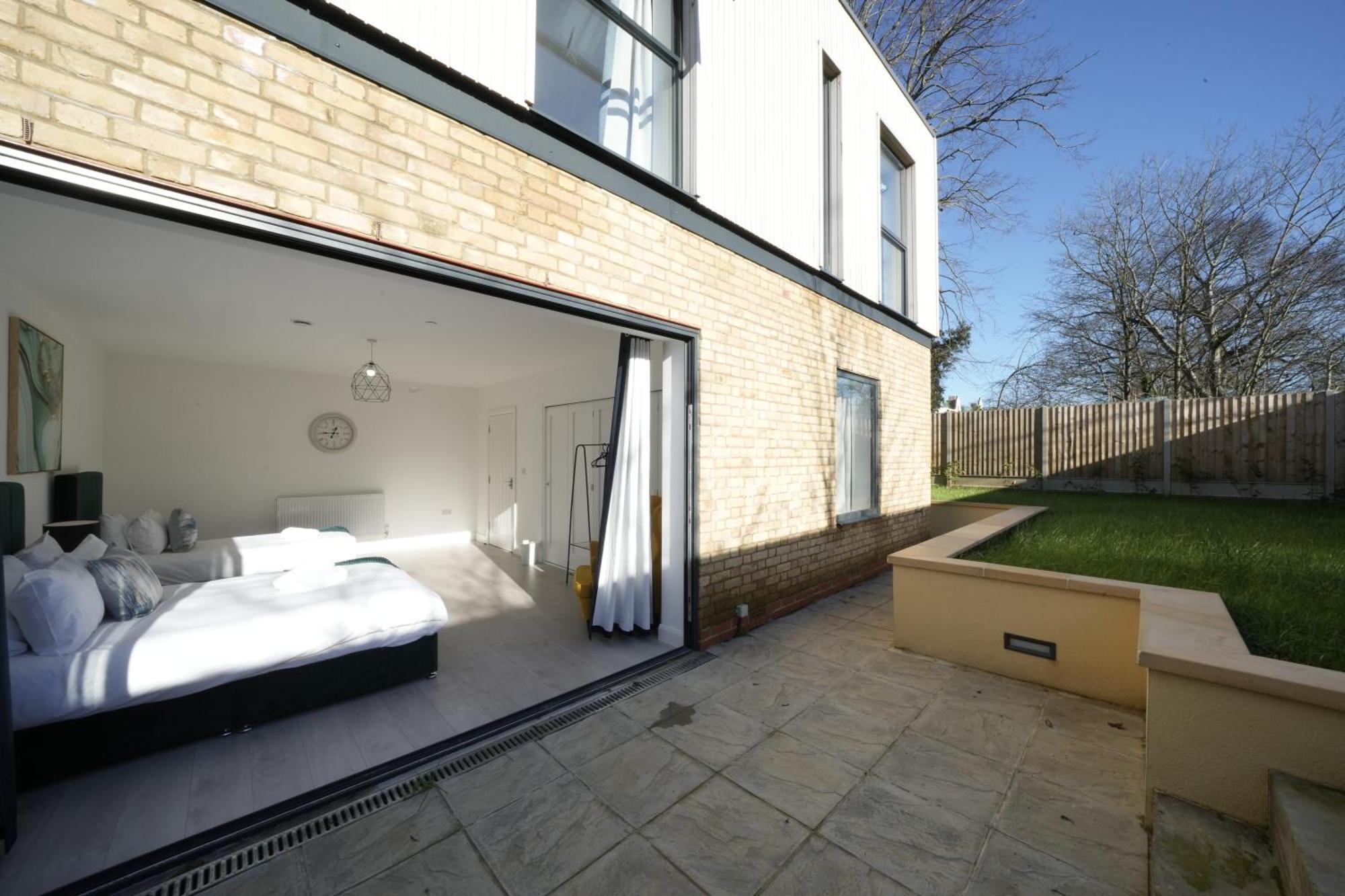 Ealing Broadway Great Stay 7-Minute Walk From The Underground מראה חיצוני תמונה