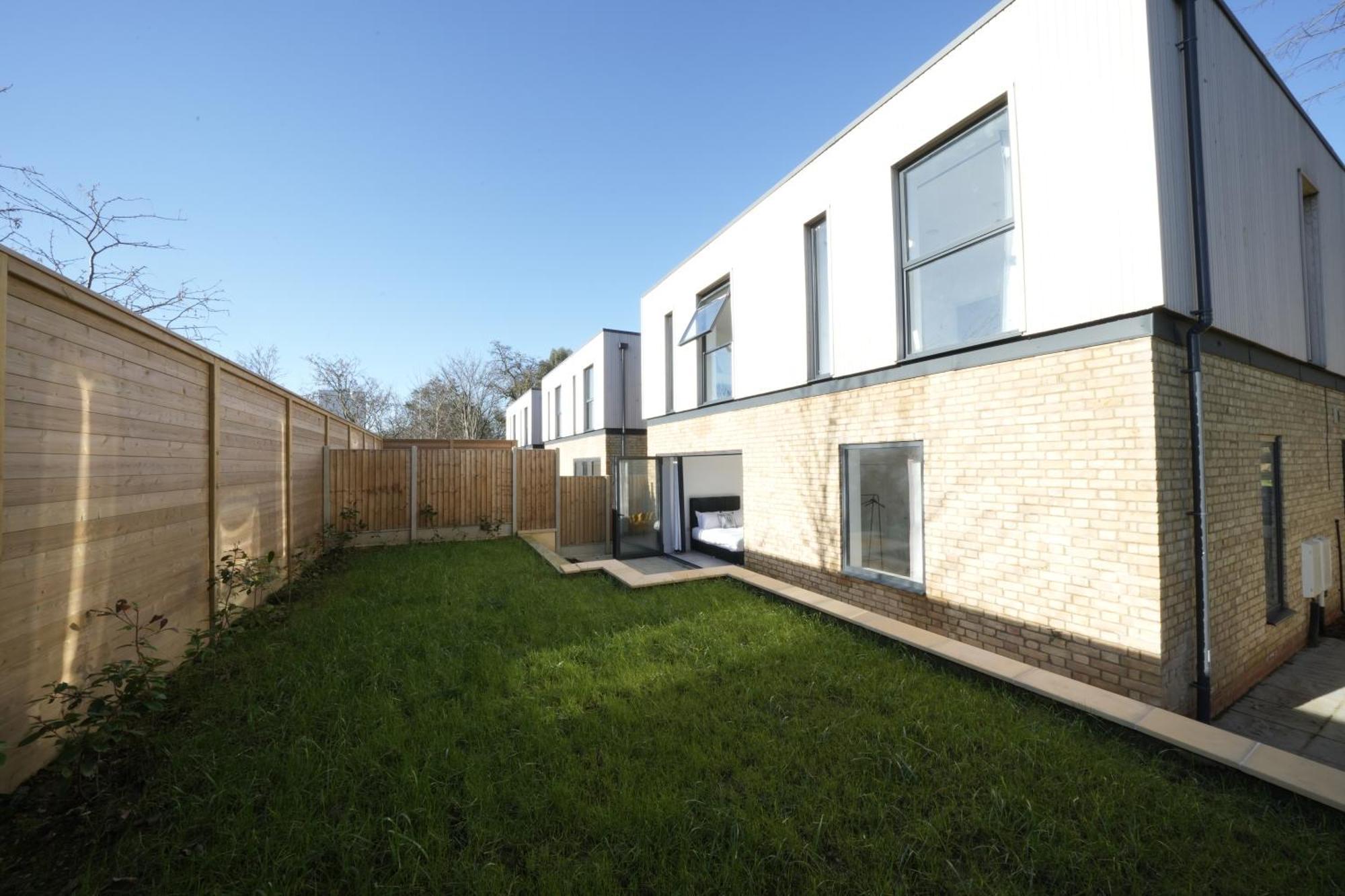 Ealing Broadway Great Stay 7-Minute Walk From The Underground מראה חיצוני תמונה
