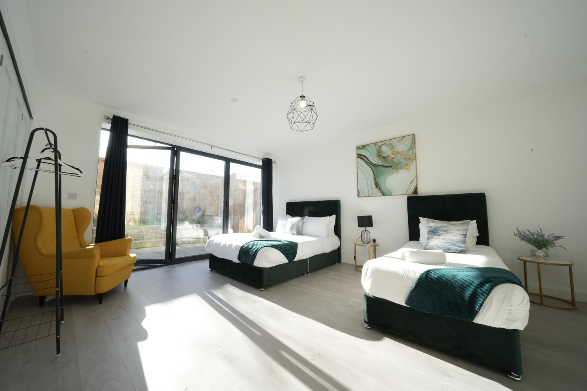 Ealing Broadway Great Stay 7-Minute Walk From The Underground מראה חיצוני תמונה