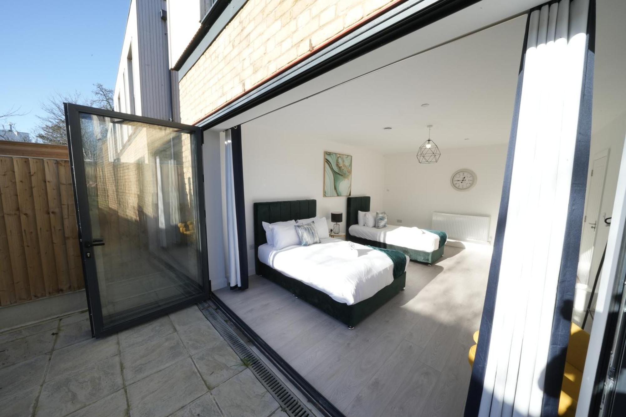 Ealing Broadway Great Stay 7-Minute Walk From The Underground מראה חיצוני תמונה
