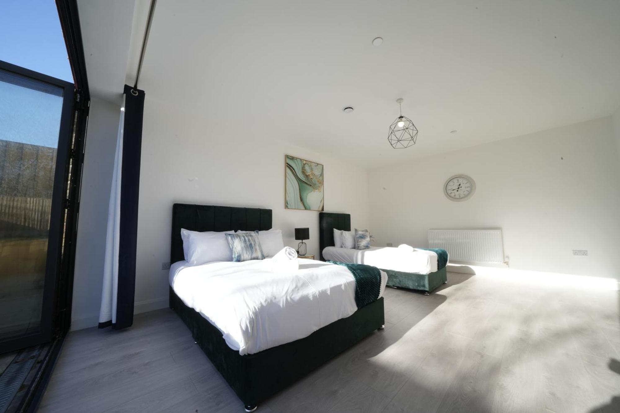 Ealing Broadway Great Stay 7-Minute Walk From The Underground מראה חיצוני תמונה