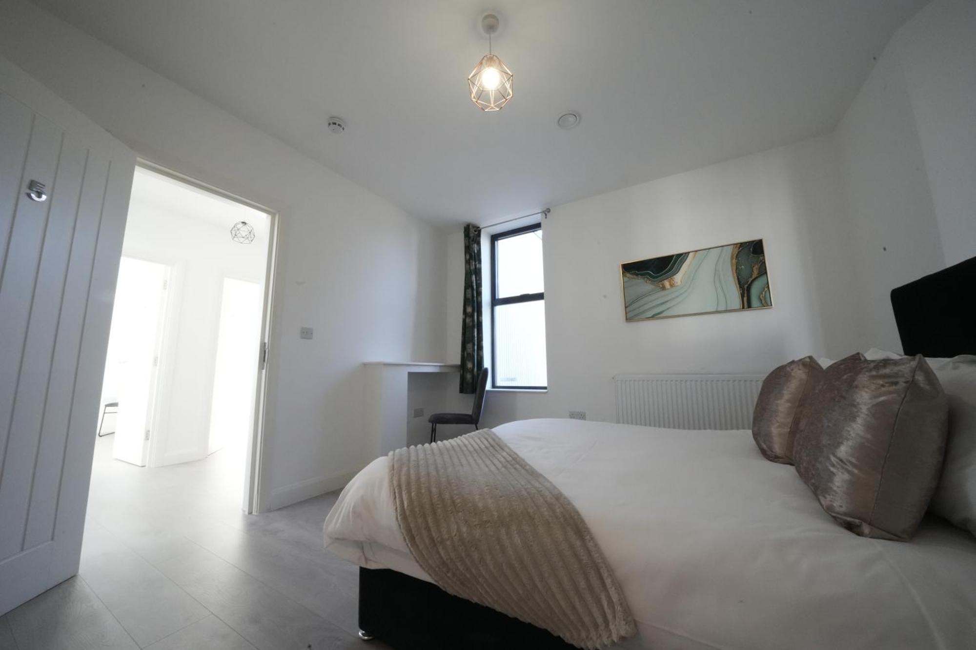 Ealing Broadway Great Stay 7-Minute Walk From The Underground מראה חיצוני תמונה