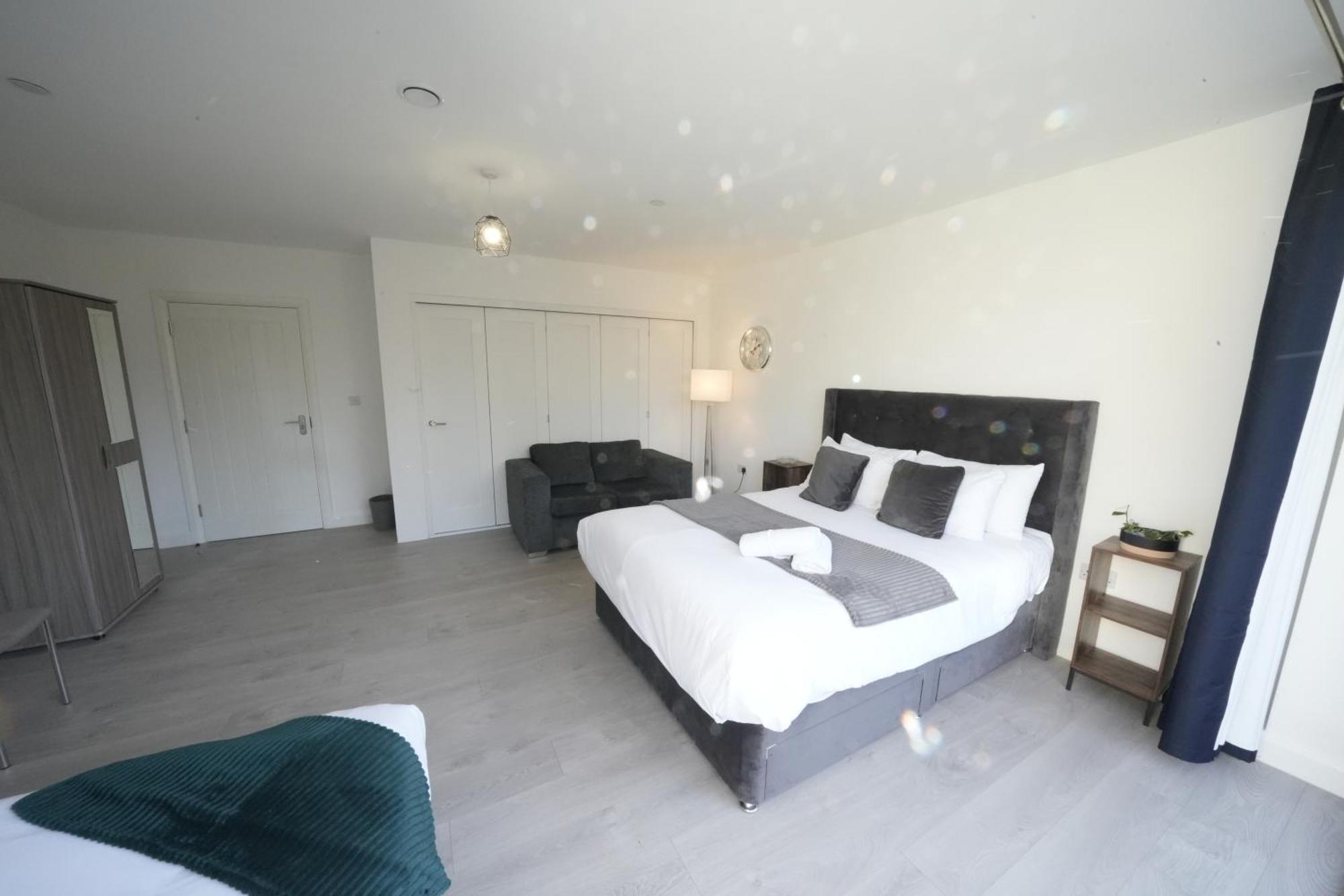 Ealing Broadway Great Stay 7-Minute Walk From The Underground מראה חיצוני תמונה